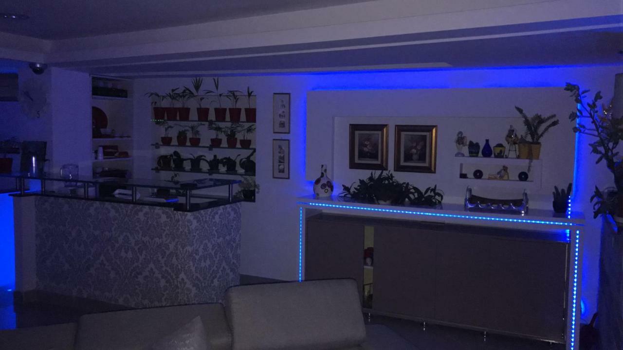 Apartamento Ozana apartament Constanţa Exterior foto